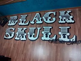 BLACK SKULL TATTOO SHOP