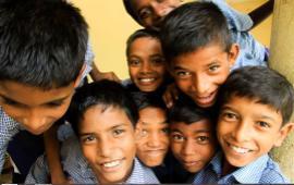 COLORES SOLIDARIOS PARA LOS NIÑOS DE LA INDIA