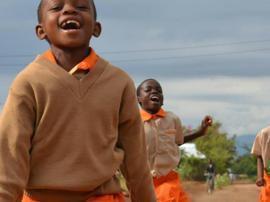 Construyendo el primer aula para Born to Learn.