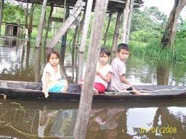 AYUDEMOS A LOS NIÑOS DE LA SELVA CON KIT ESCOLAR