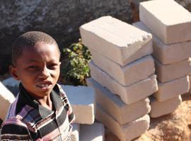 Rehabilitación de viviendas en Tanzania